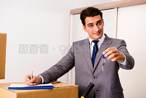 手握新房鑰匙的房地產(chǎn)經(jīng)紀(jì)人 房屋經(jīng)紀(jì)的新機(jī)遇與挑戰(zhàn)